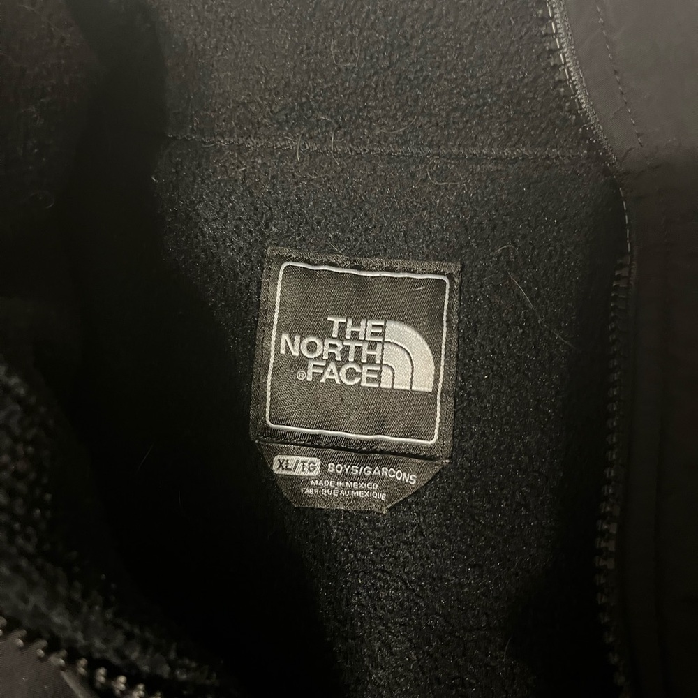 Boy’s North Face Fleece Jacket - Picture 2 of 3